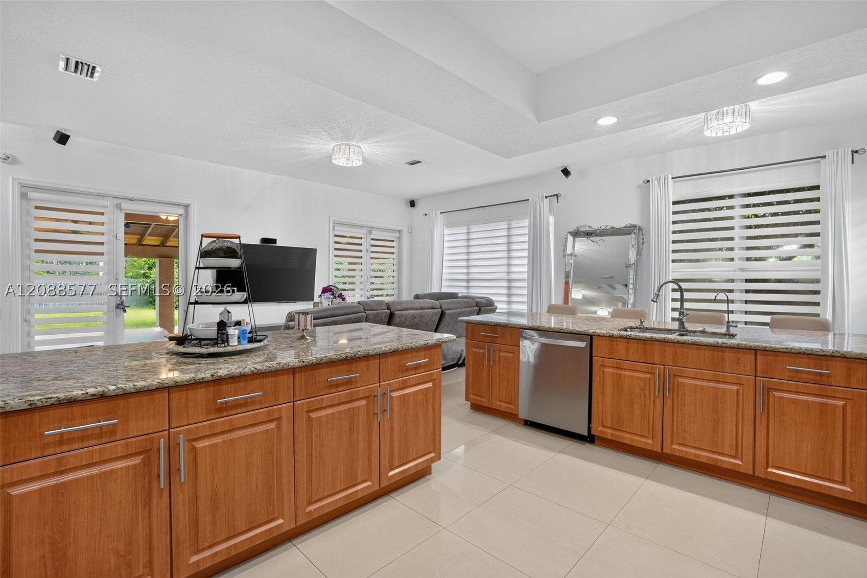 241 NE 33rd Ter, Homestead FL 33033
