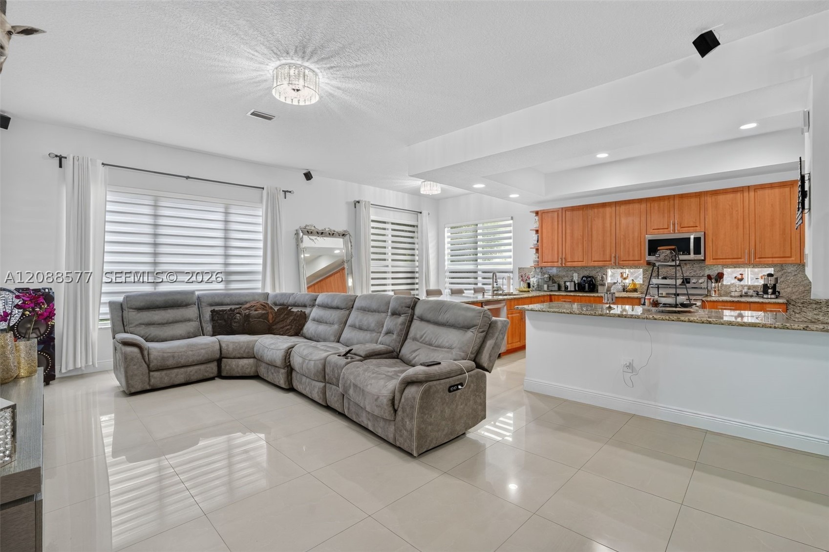 241 NE 33rd Ter, Homestead FL 33033
