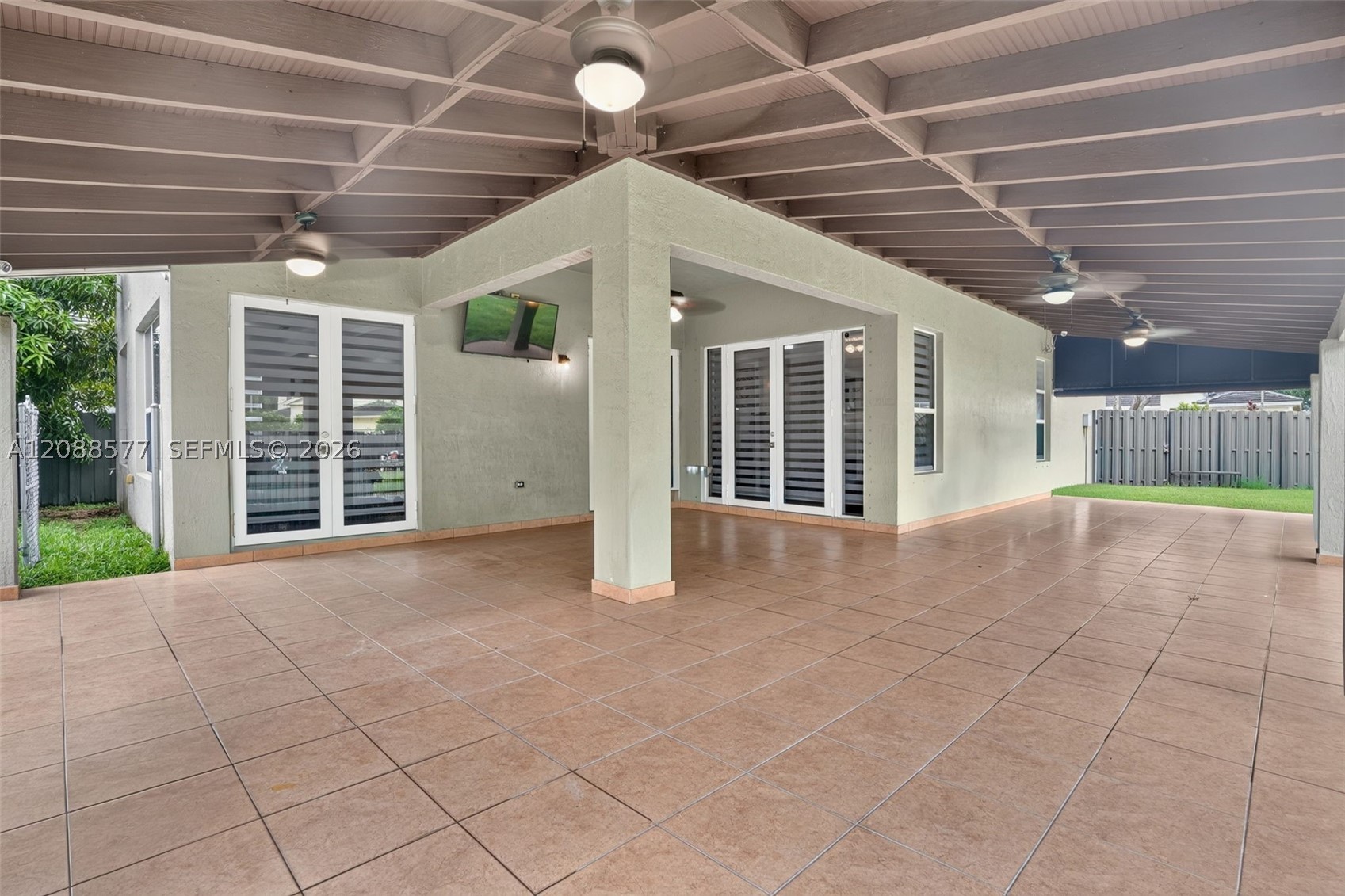 241 NE 33rd Ter, Homestead FL 33033
