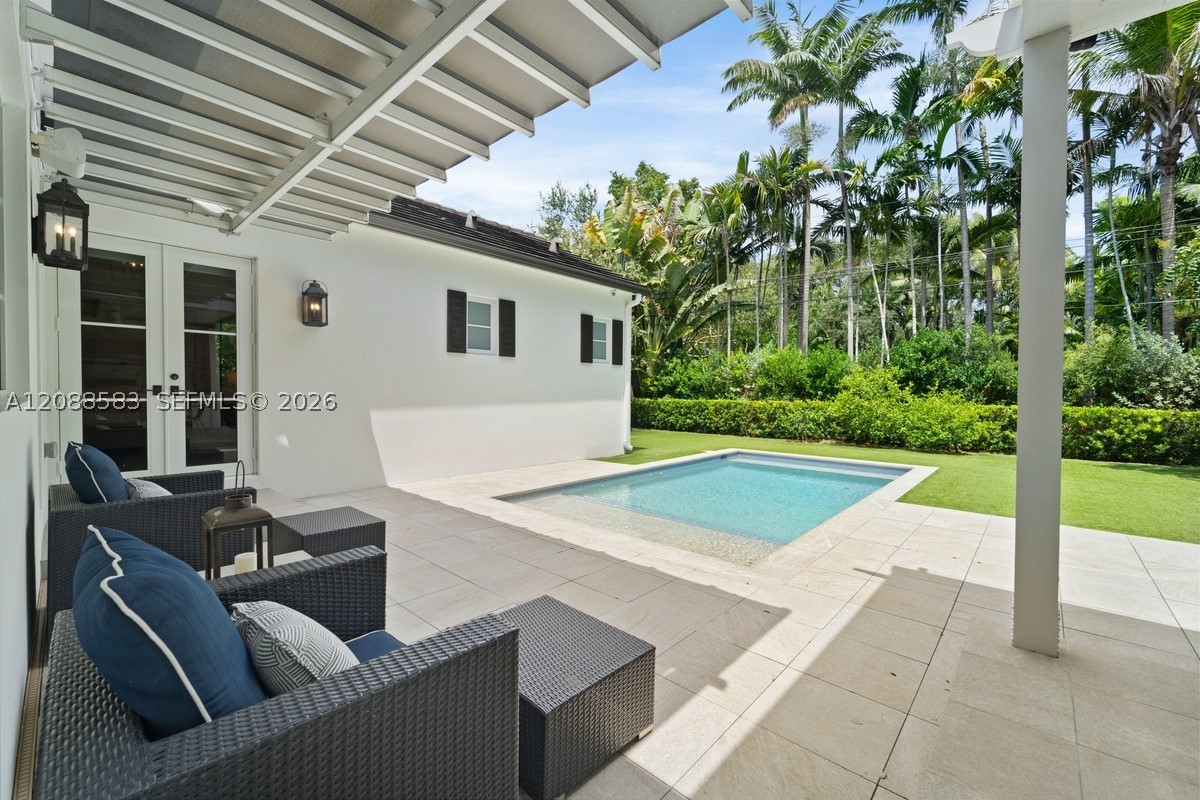 5851 SW 77th Ter, South Miami FL 33143