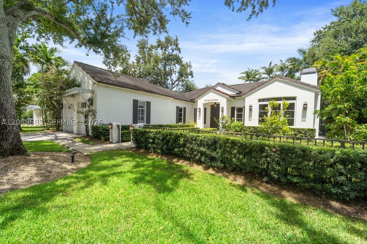 5851 SW 77th Ter, South Miami FL 33143
