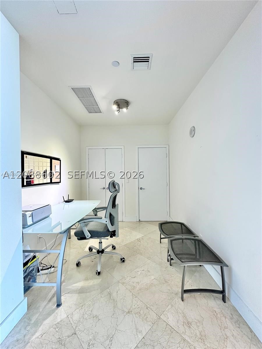 888 SE Biscayne Blvd #4803, Miami FL 33132
