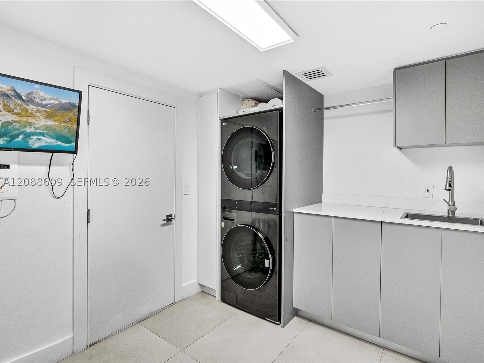 3201 NE 183rd St #402, Aventura FL 33160
