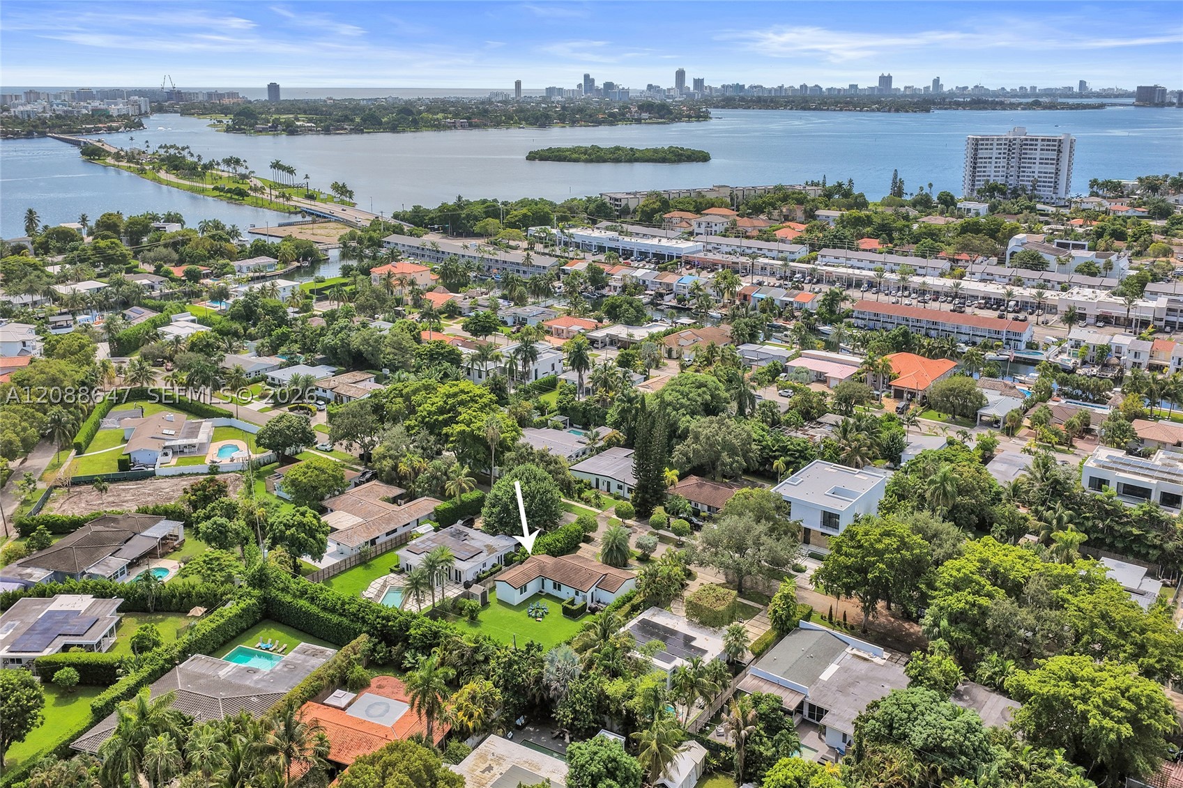 2105 Alamanda Dr #0, North Miami FL 33181