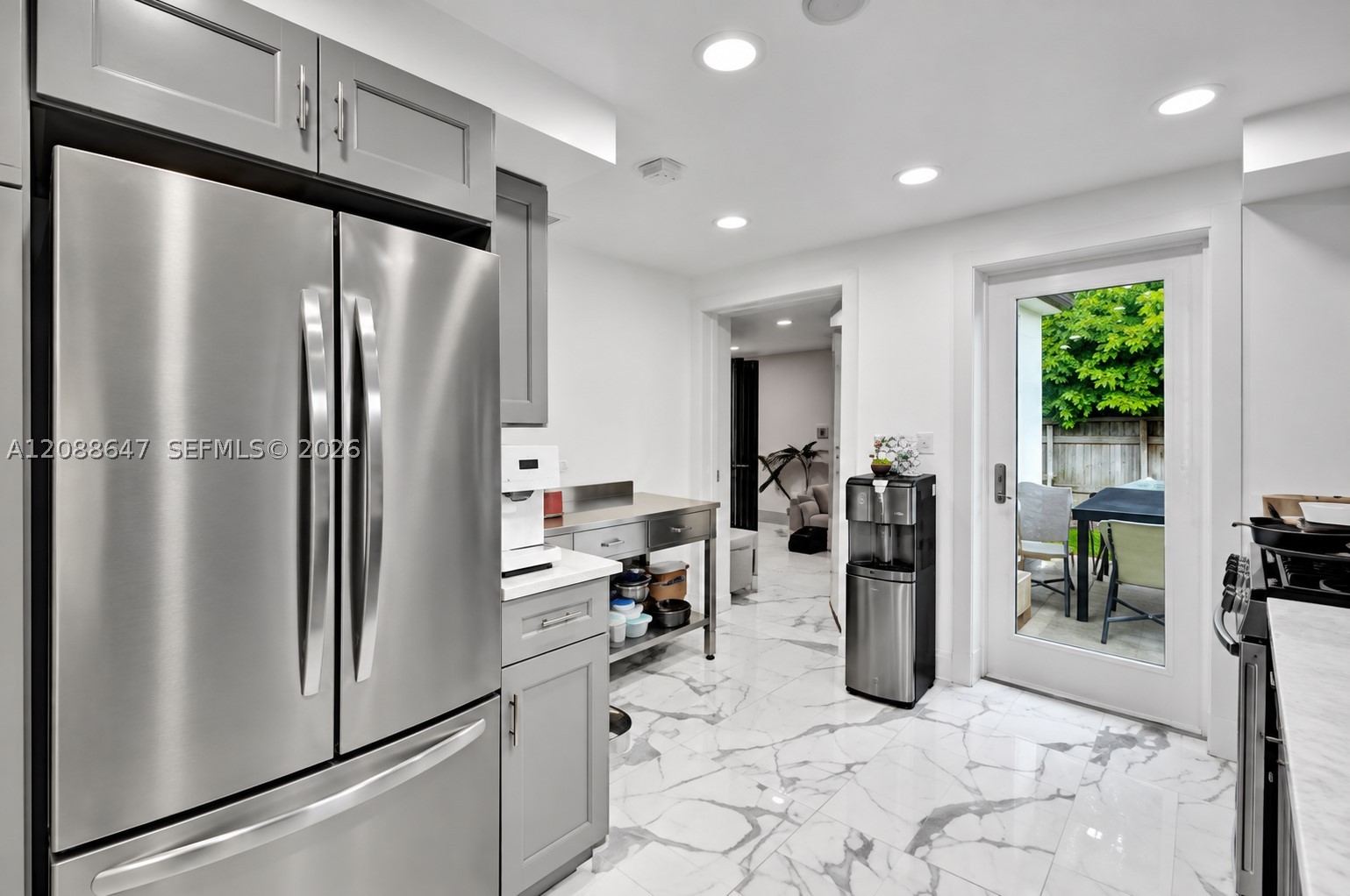 2105 Alamanda Dr #0, North Miami FL 33181