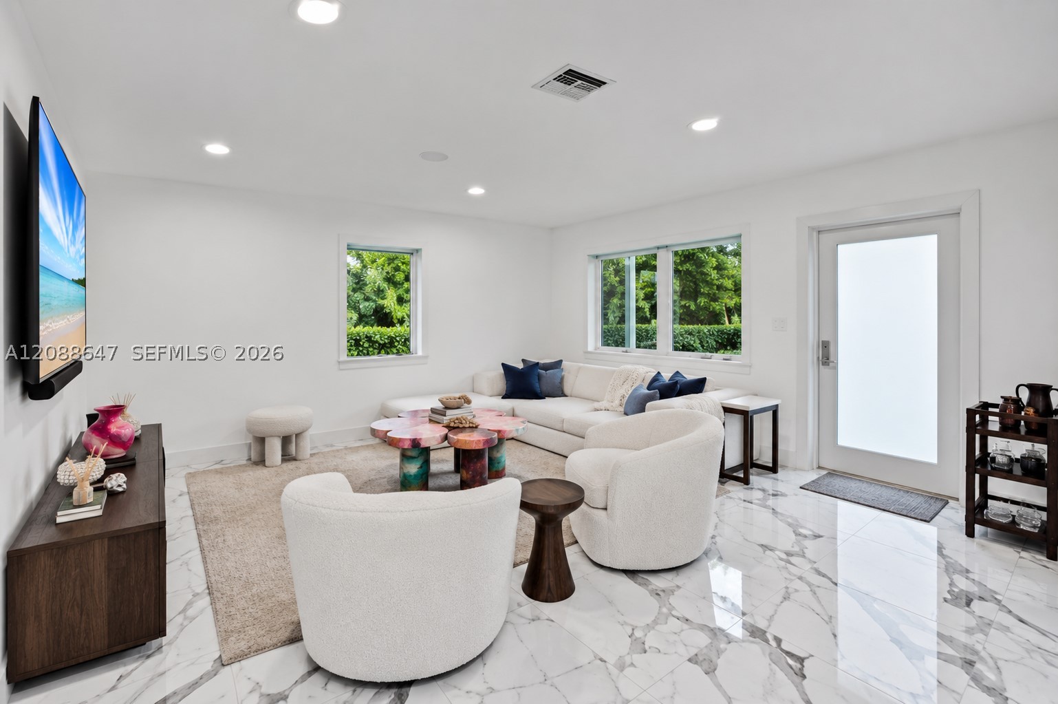 2105 Alamanda Dr #0, North Miami FL 33181
