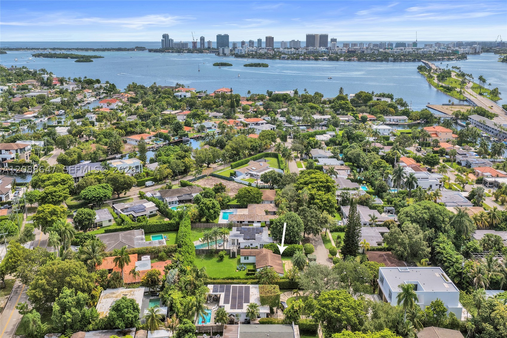 2105 Alamanda Dr #0, North Miami FL 33181