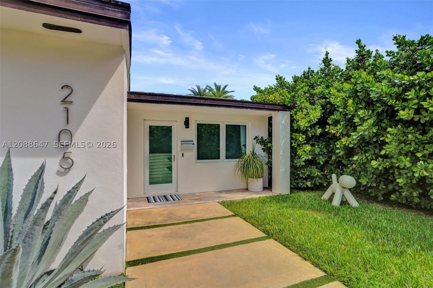 2105 Alamanda Dr #0, North Miami FL 33181