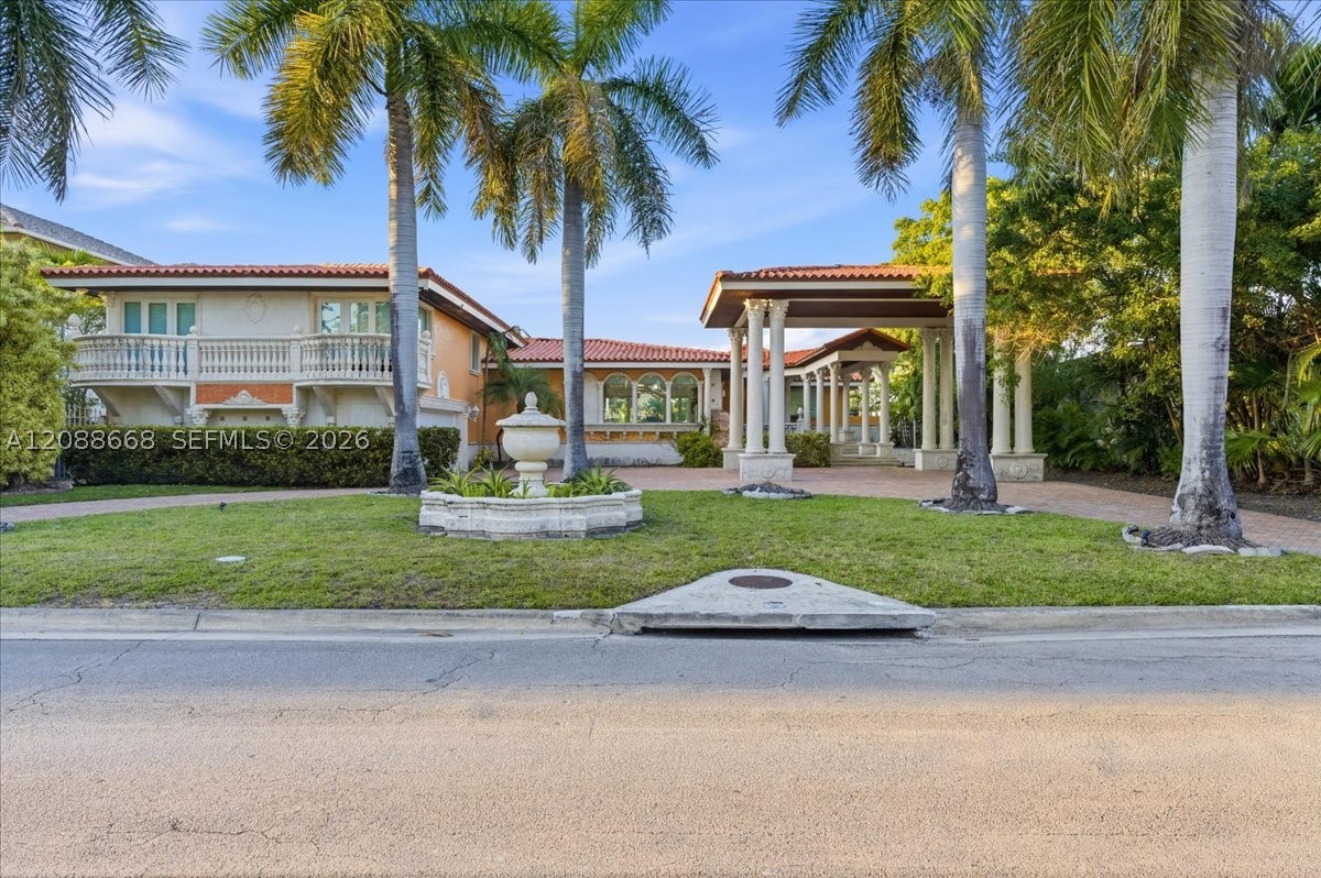 1249 Biscaya Dr #1249, Surfside FL 33154