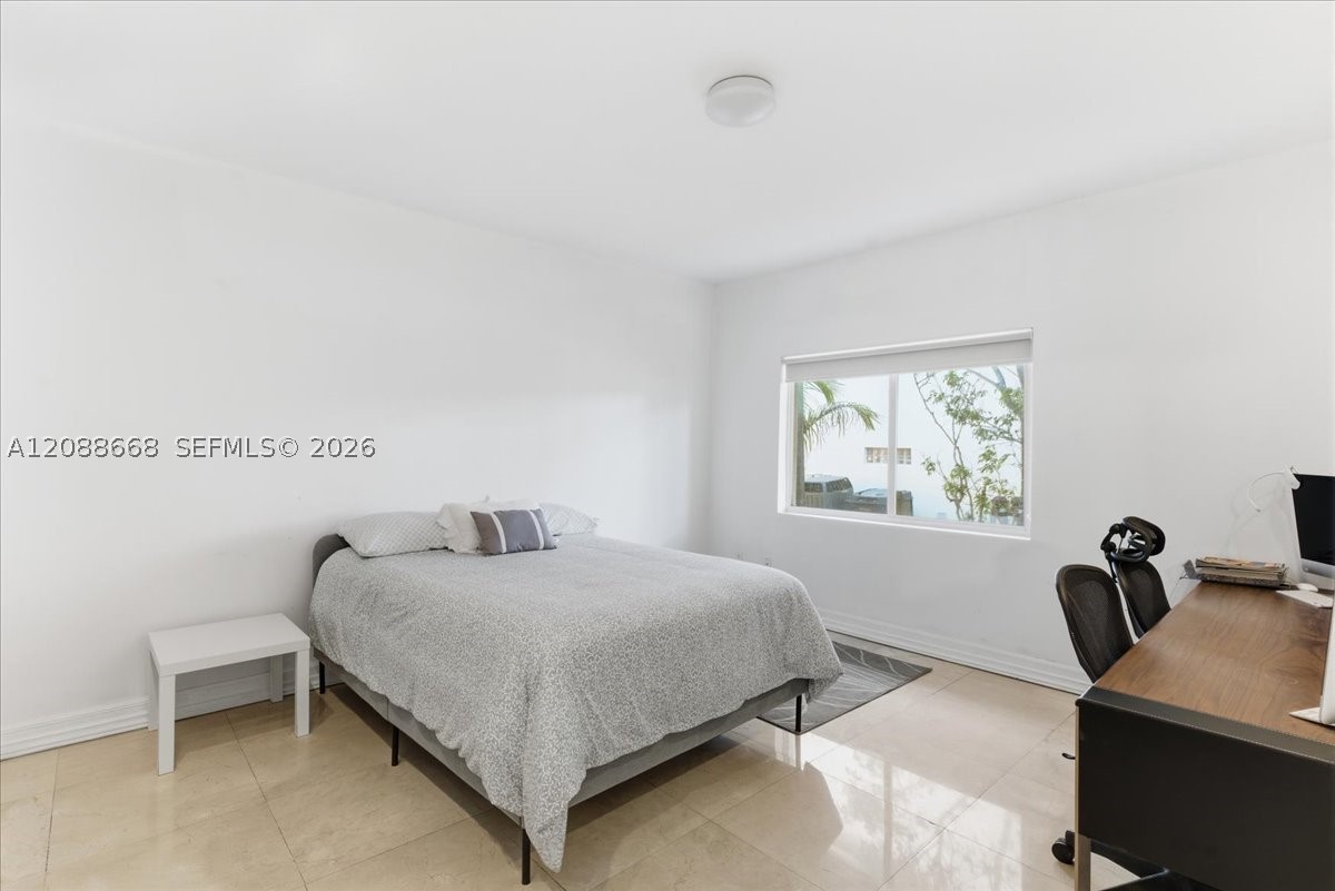 1249 Biscaya Dr #1249, Surfside FL 33154