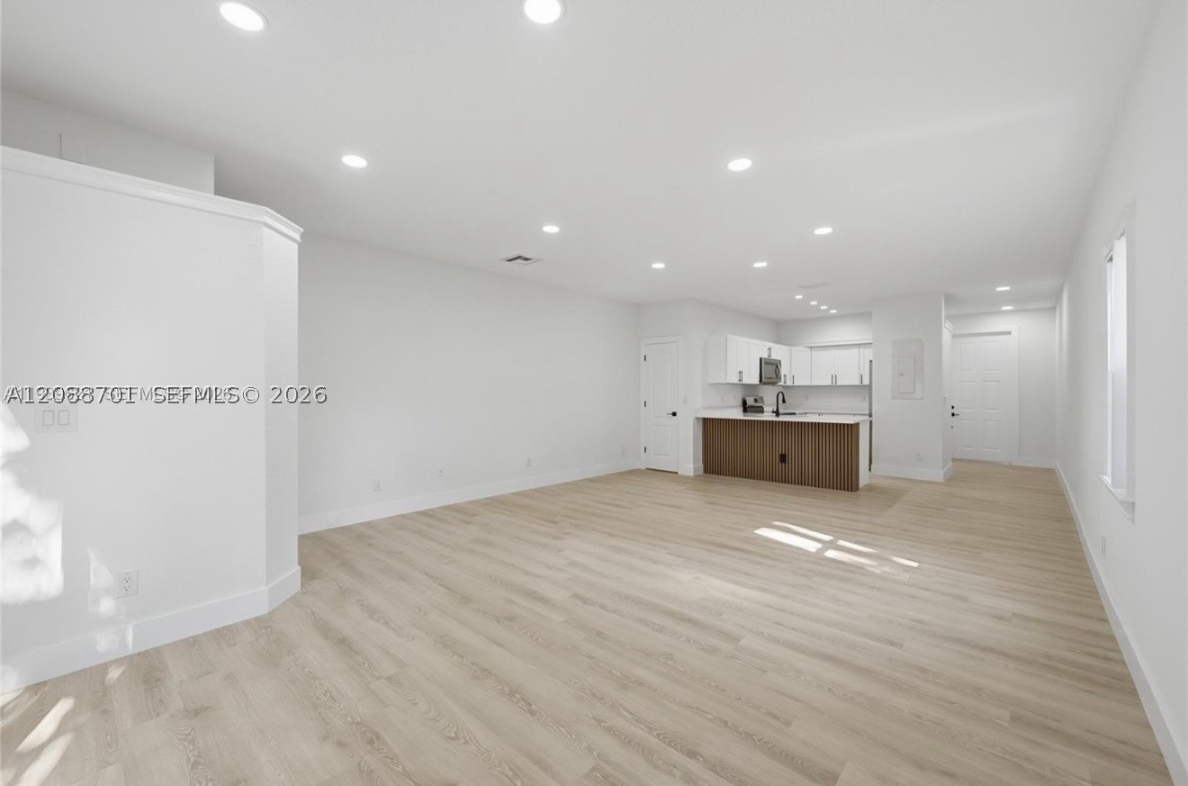 5703 NW 48th Ave #48, Coconut Creek FL 33073