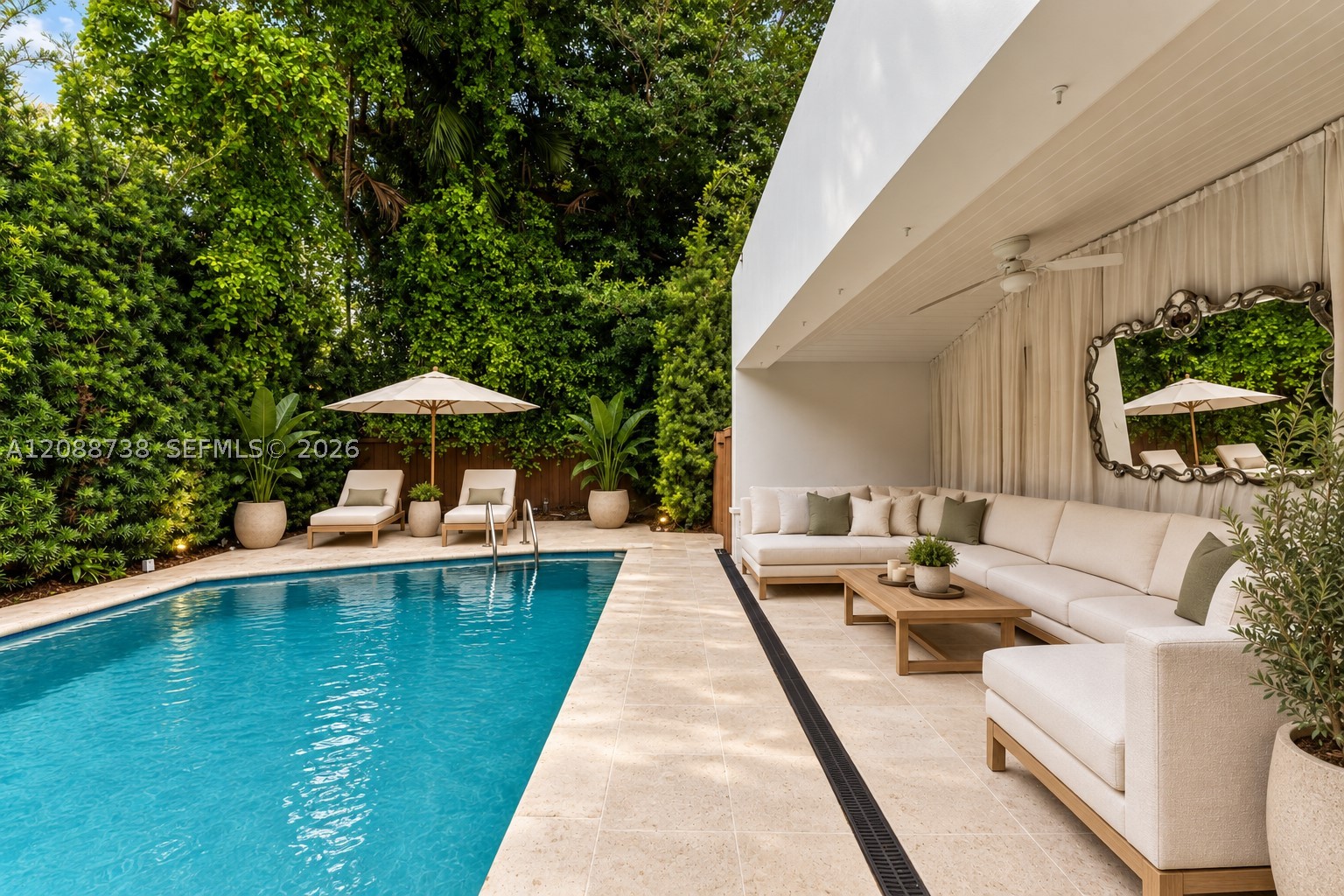 1600 W 24th St, Miami Beach FL 33140