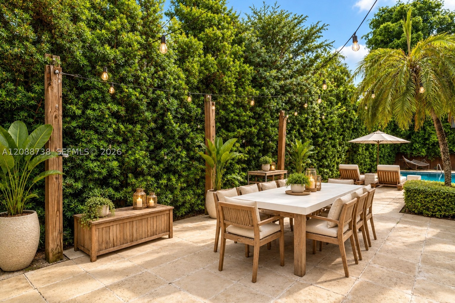 1600 W 24th St, Miami Beach FL 33140