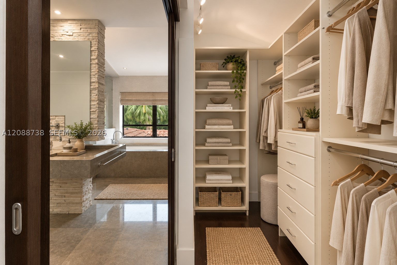 1600 W 24th St, Miami Beach FL 33140