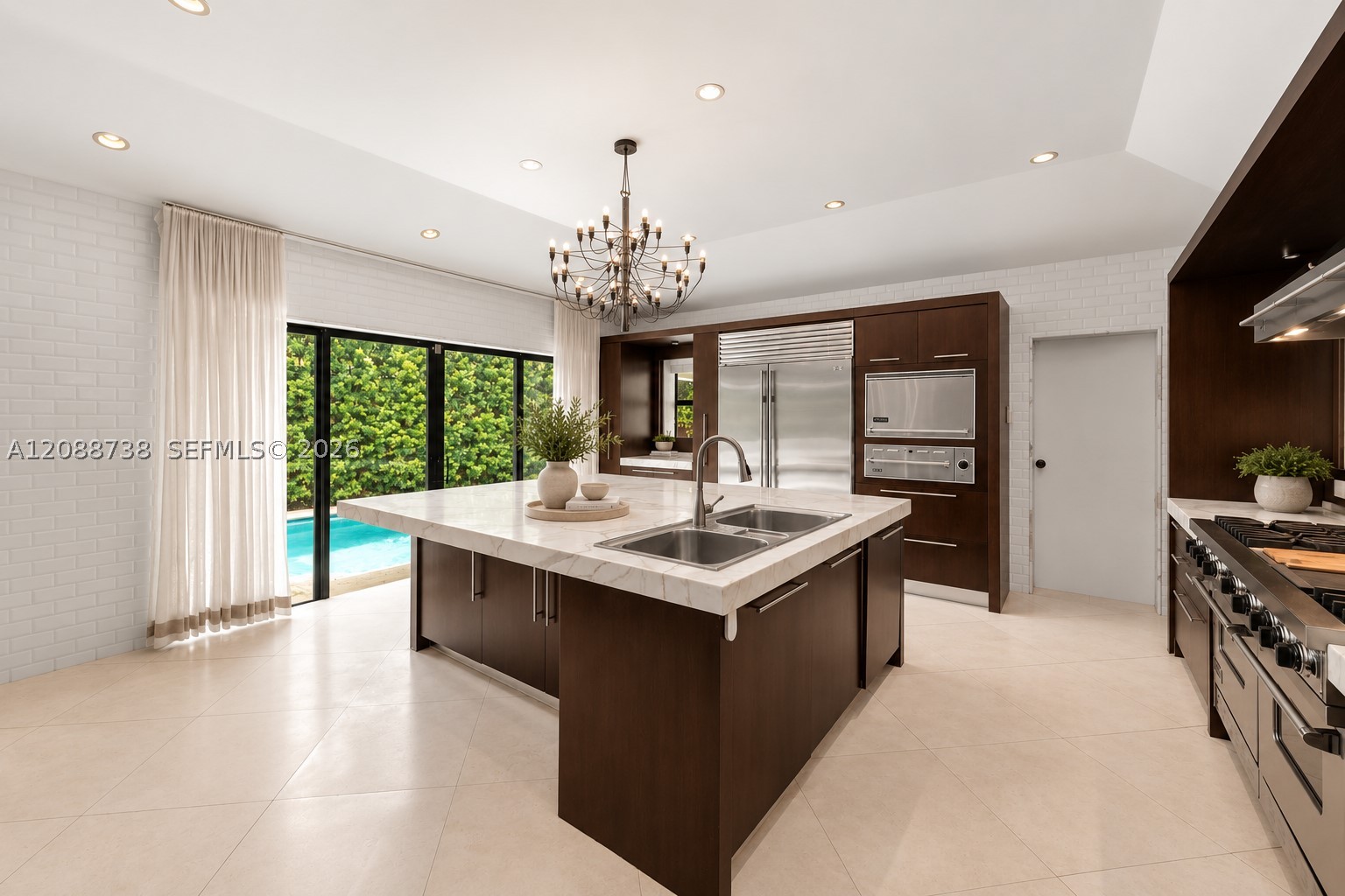1600 W 24th St, Miami Beach FL 33140