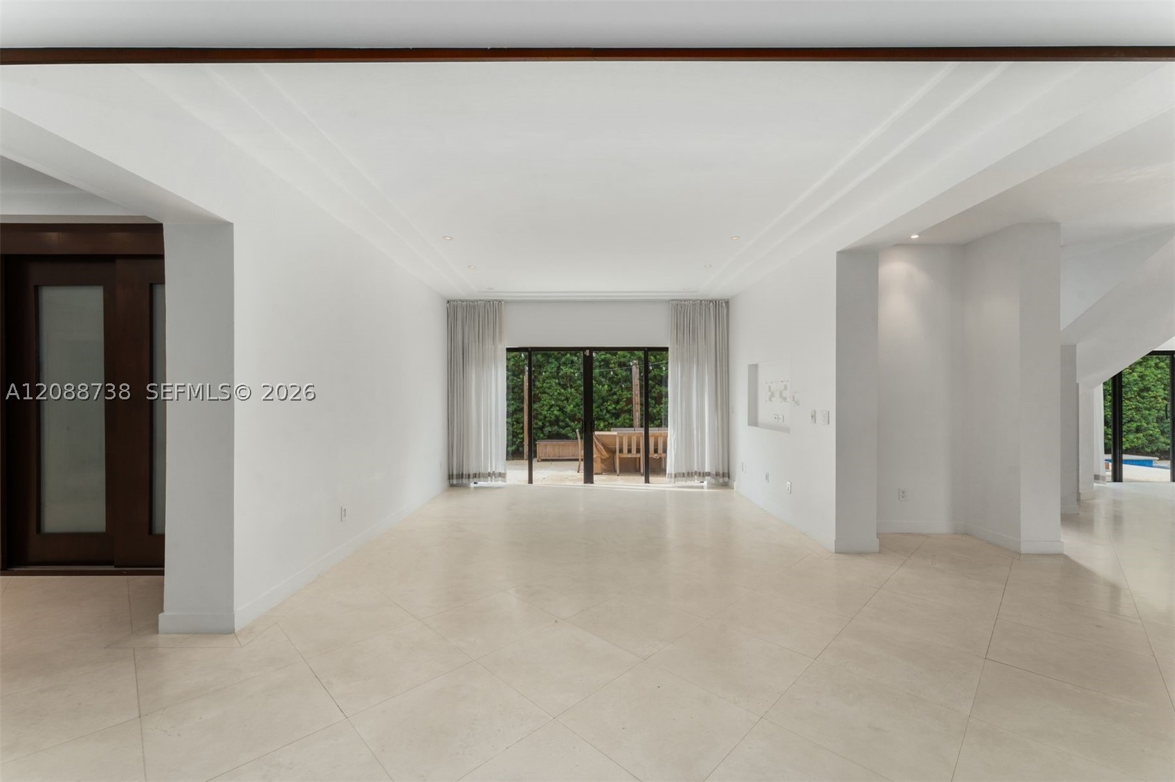 1600 W 24th St, Miami Beach FL 33140