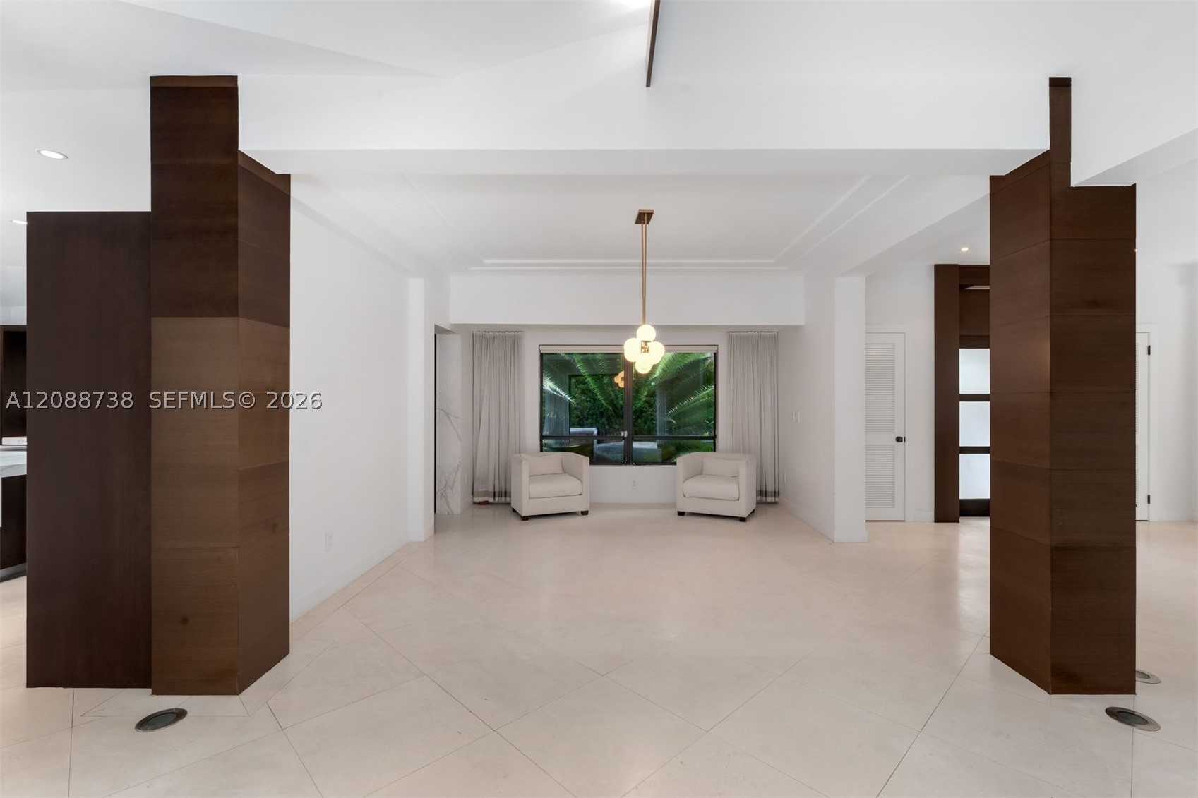 1600 W 24th St, Miami Beach FL 33140