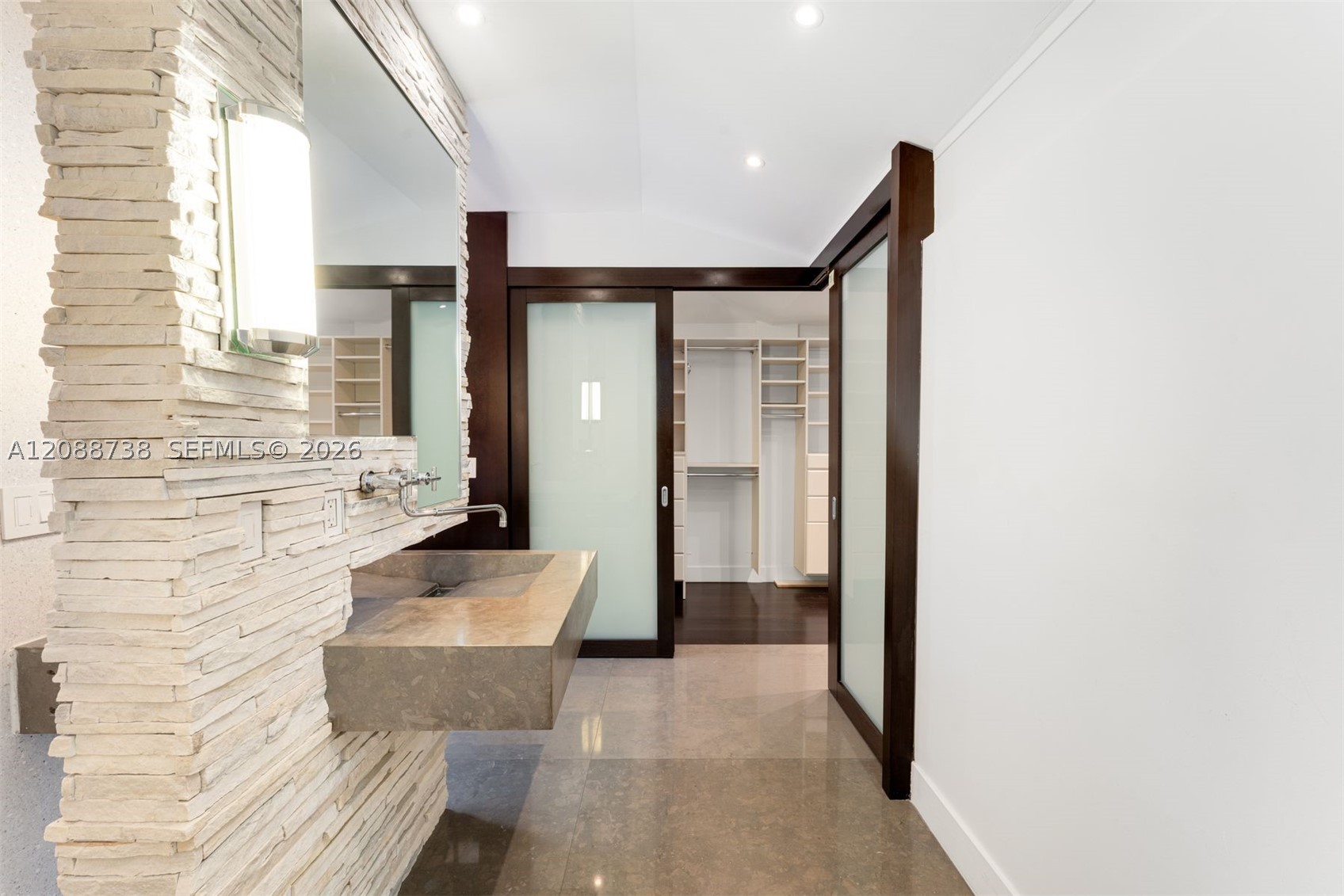 1600 W 24th St, Miami Beach FL 33140