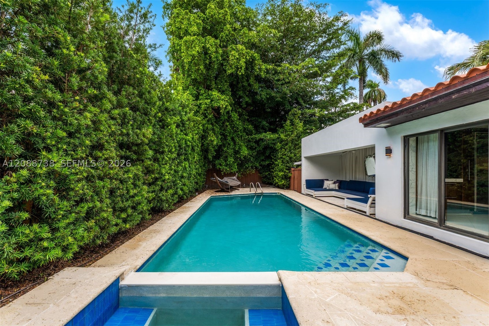 1600 W 24th St, Miami Beach FL 33140