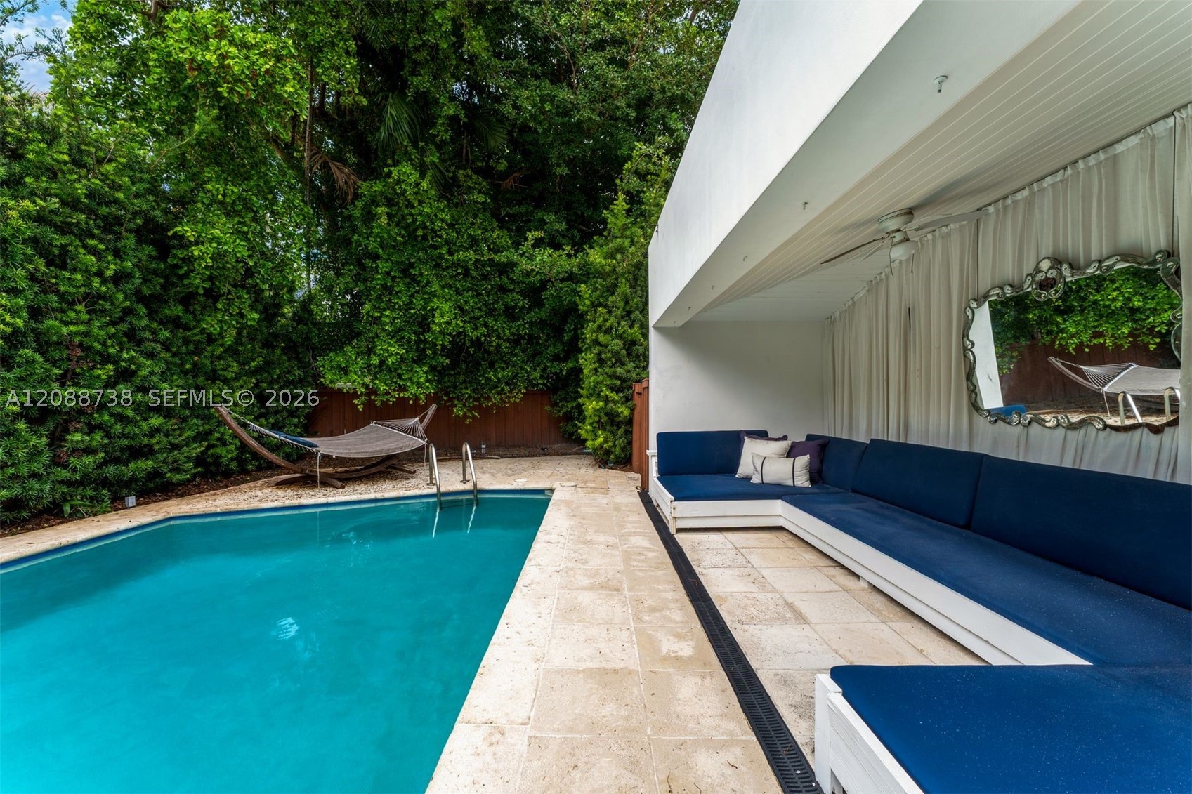 1600 W 24th St, Miami Beach FL 33140