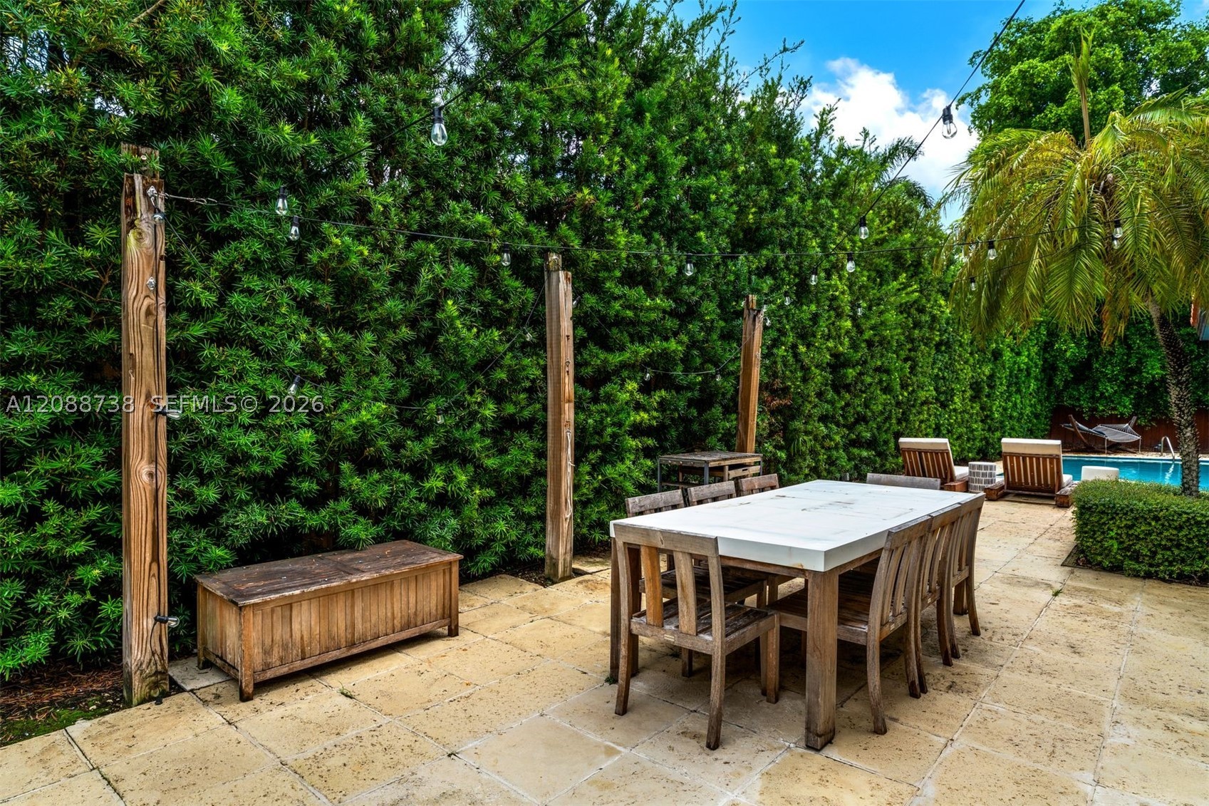 1600 W 24th St, Miami Beach FL 33140