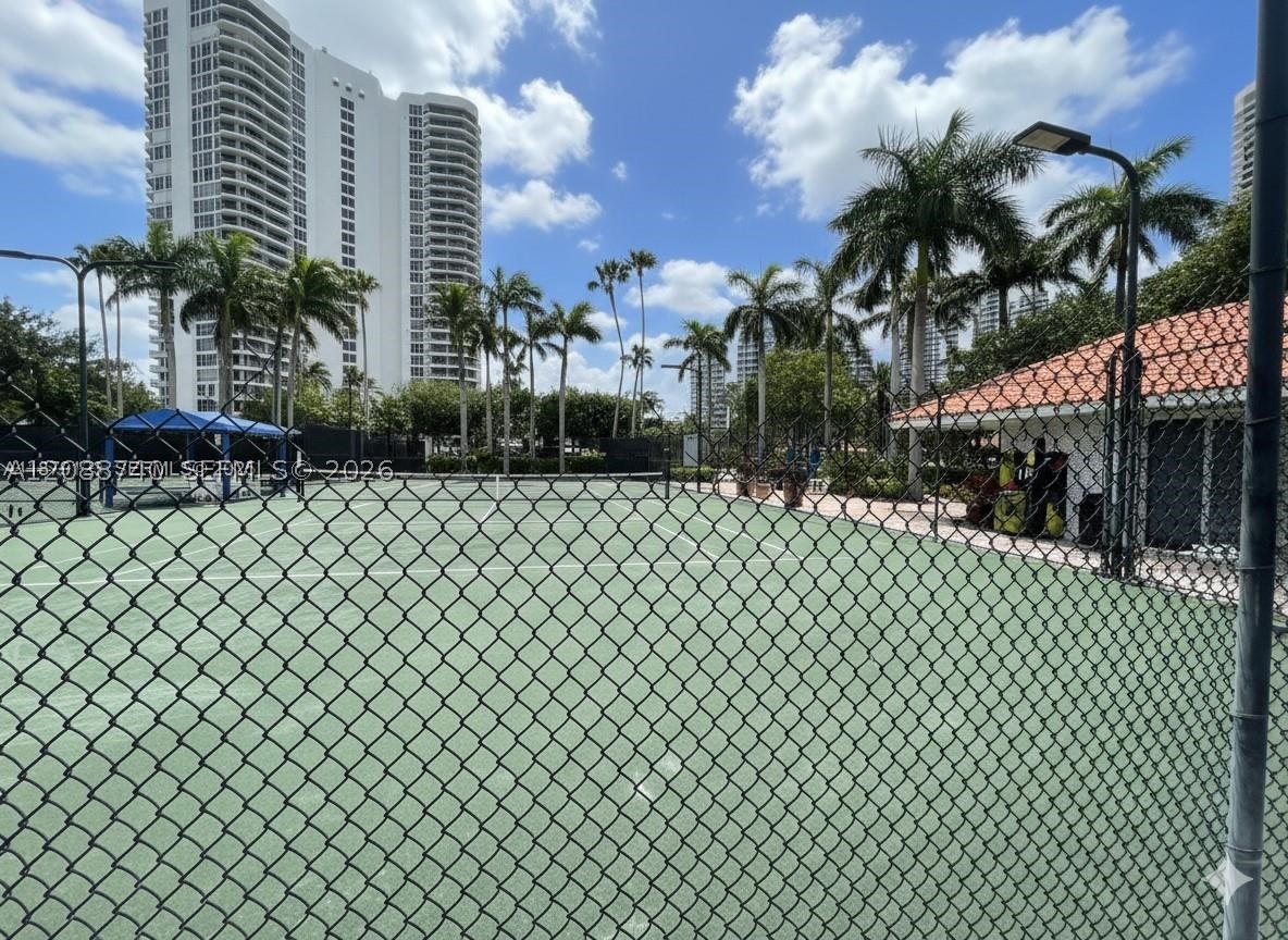 3600 Mystic Pointe Dr #604, Aventura FL 33180