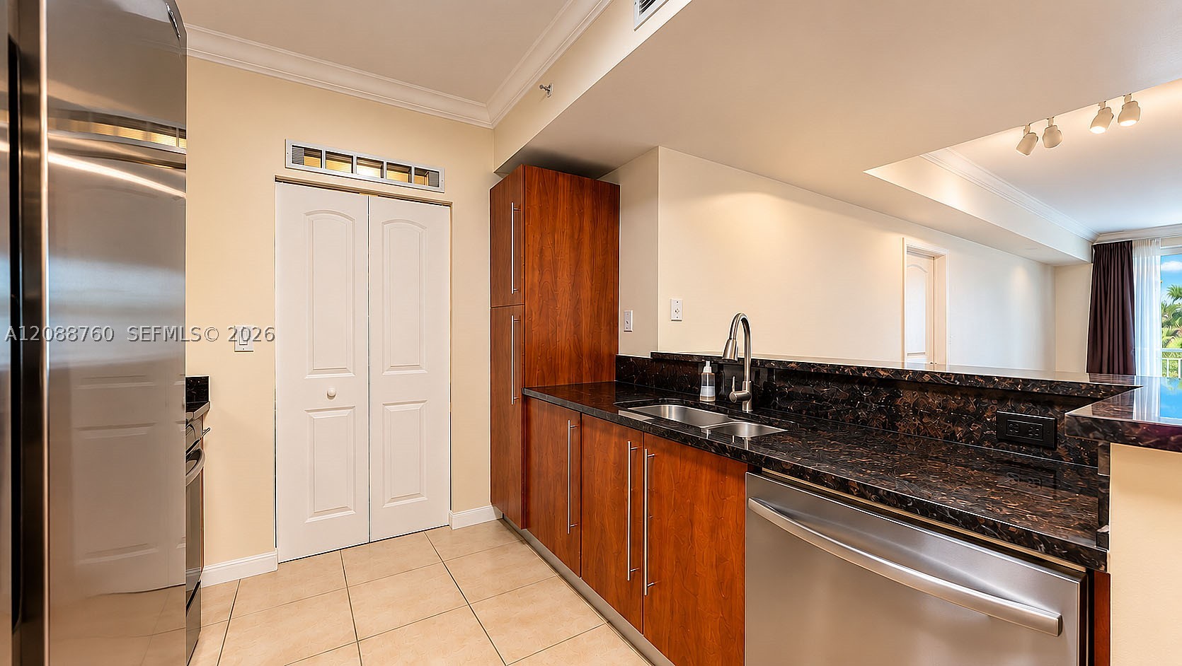 7350 SW 89th St #716S, Miami FL 33156
