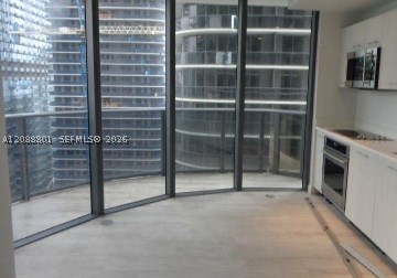 55 SW 9th St #2401, Miami FL 33130