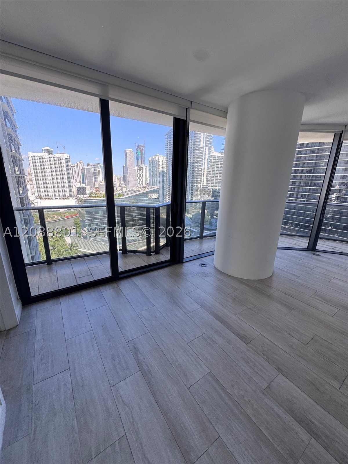 55 SW 9th St #2401, Miami FL 33130