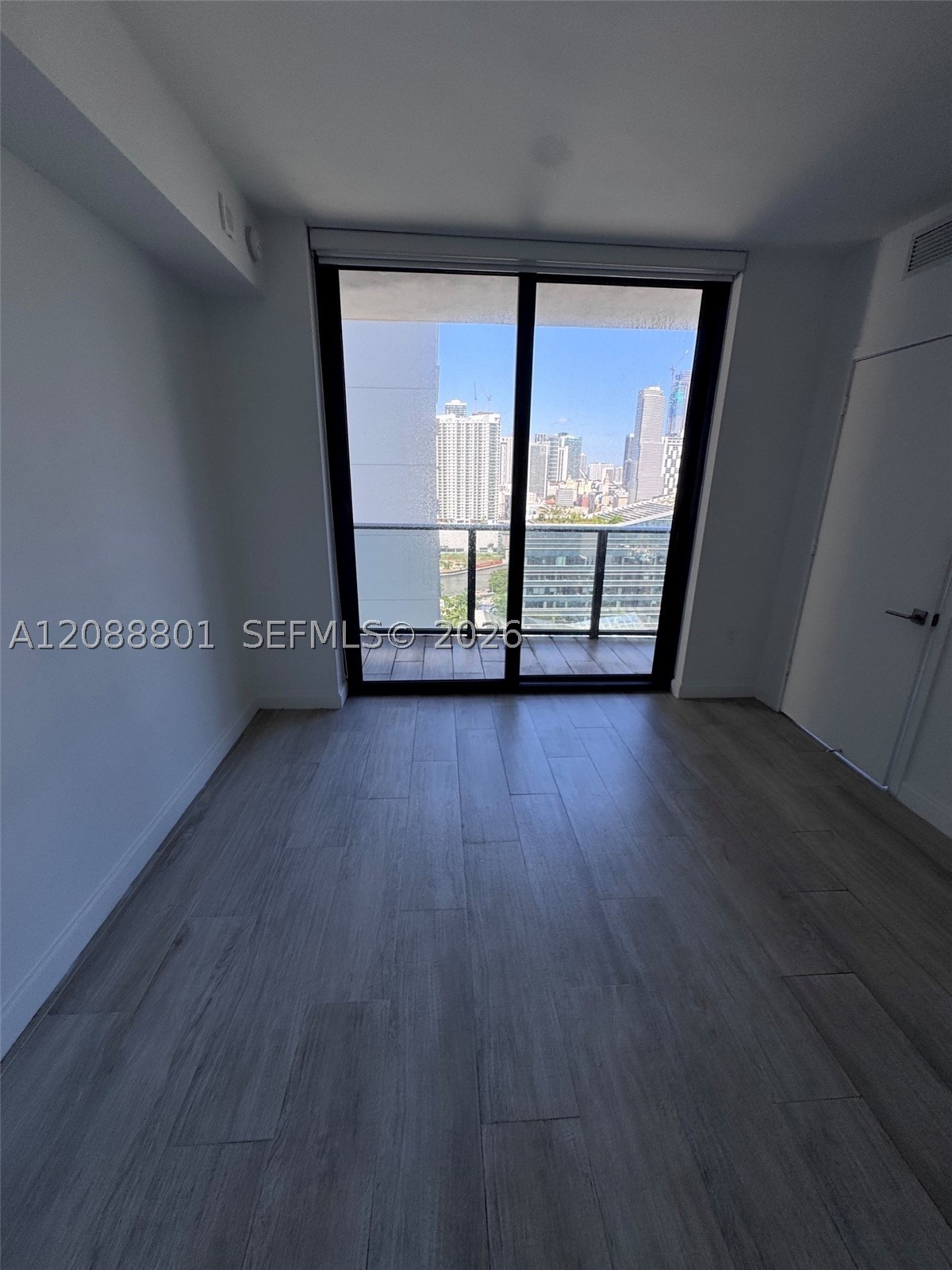 55 SW 9th St #2401, Miami FL 33130