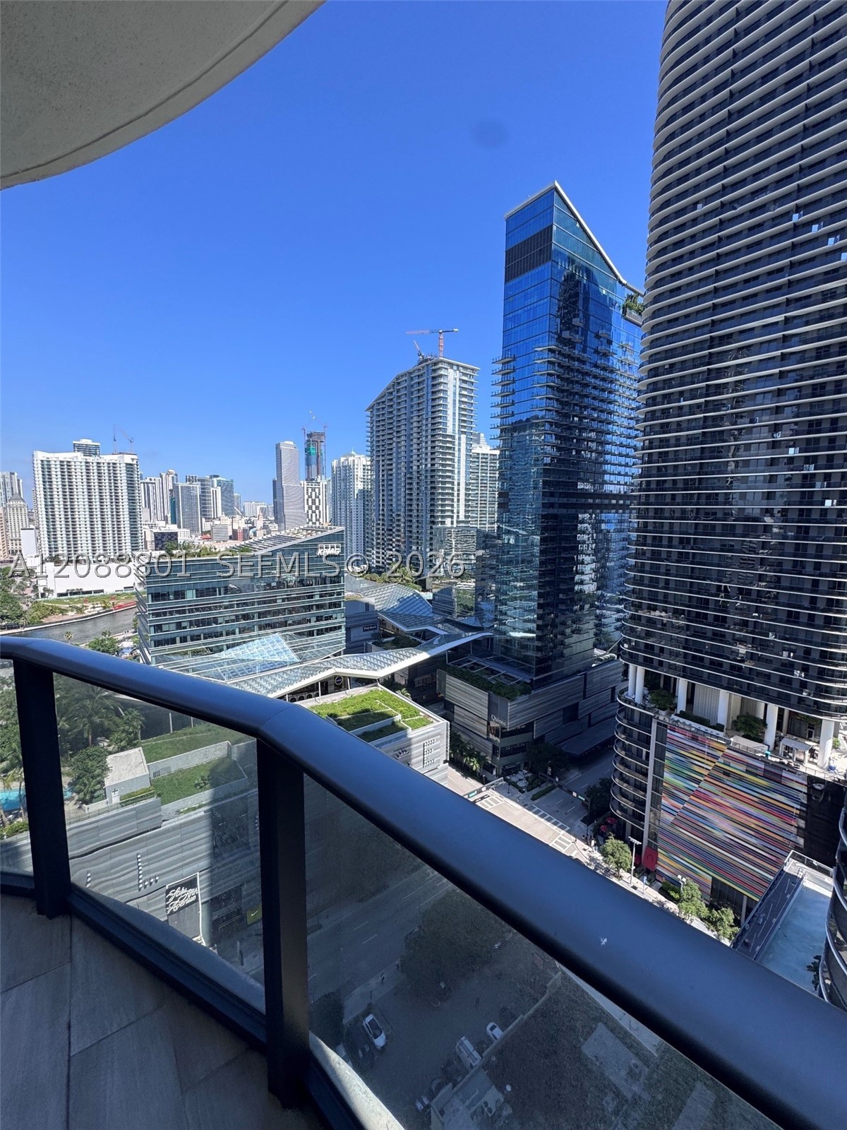 55 SW 9th St #2401, Miami FL 33130