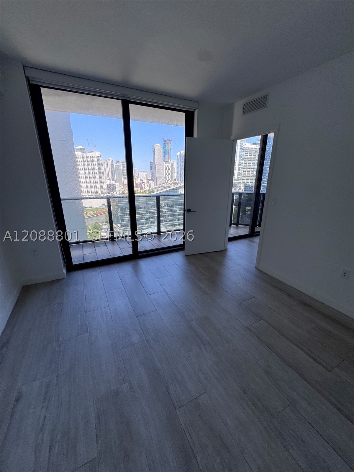 55 SW 9th St #2401, Miami FL 33130