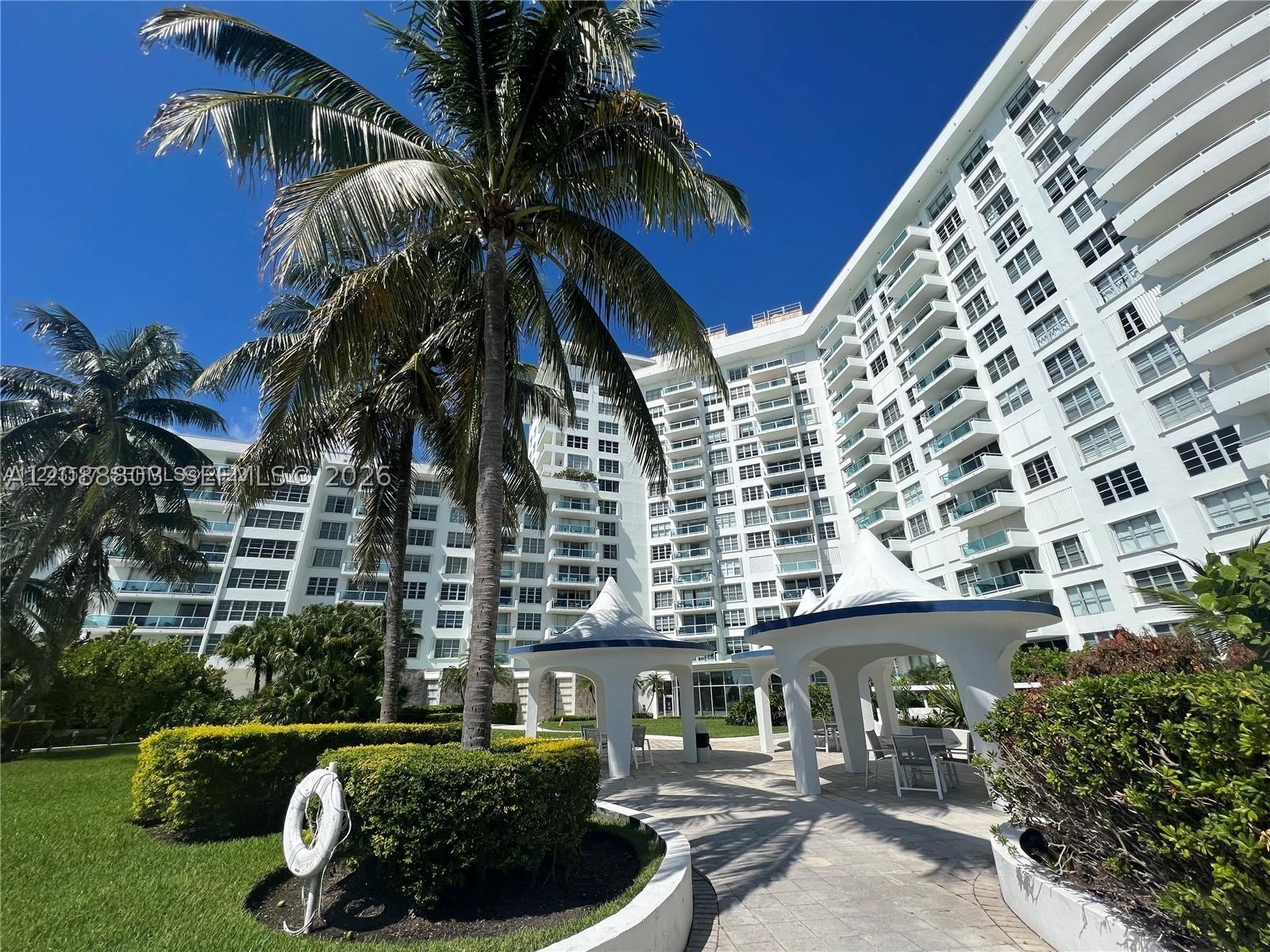 5161 Collins Ave #1710, Miami Beach FL 33140