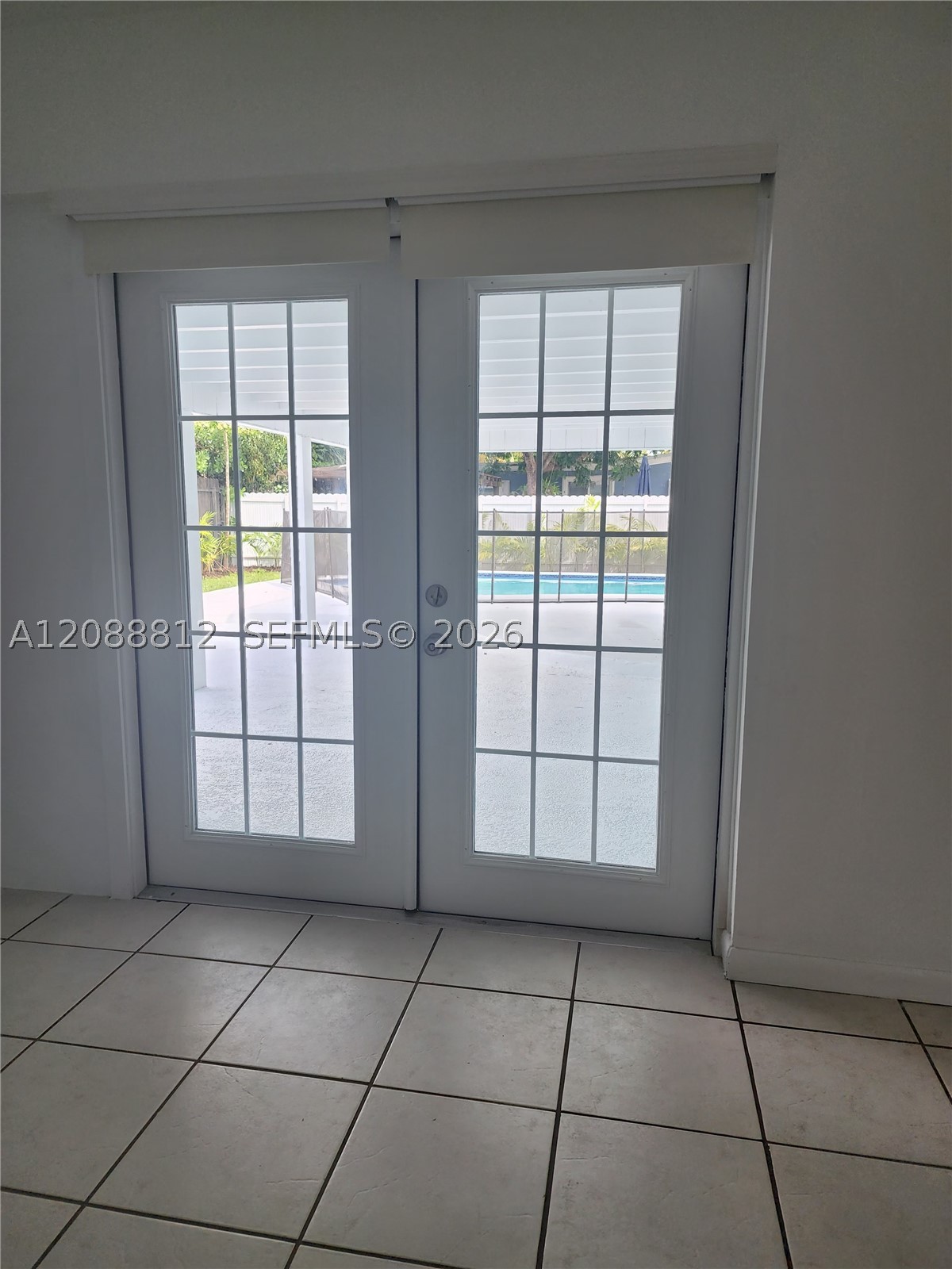 9301 SW 54th St, Miami FL 33165