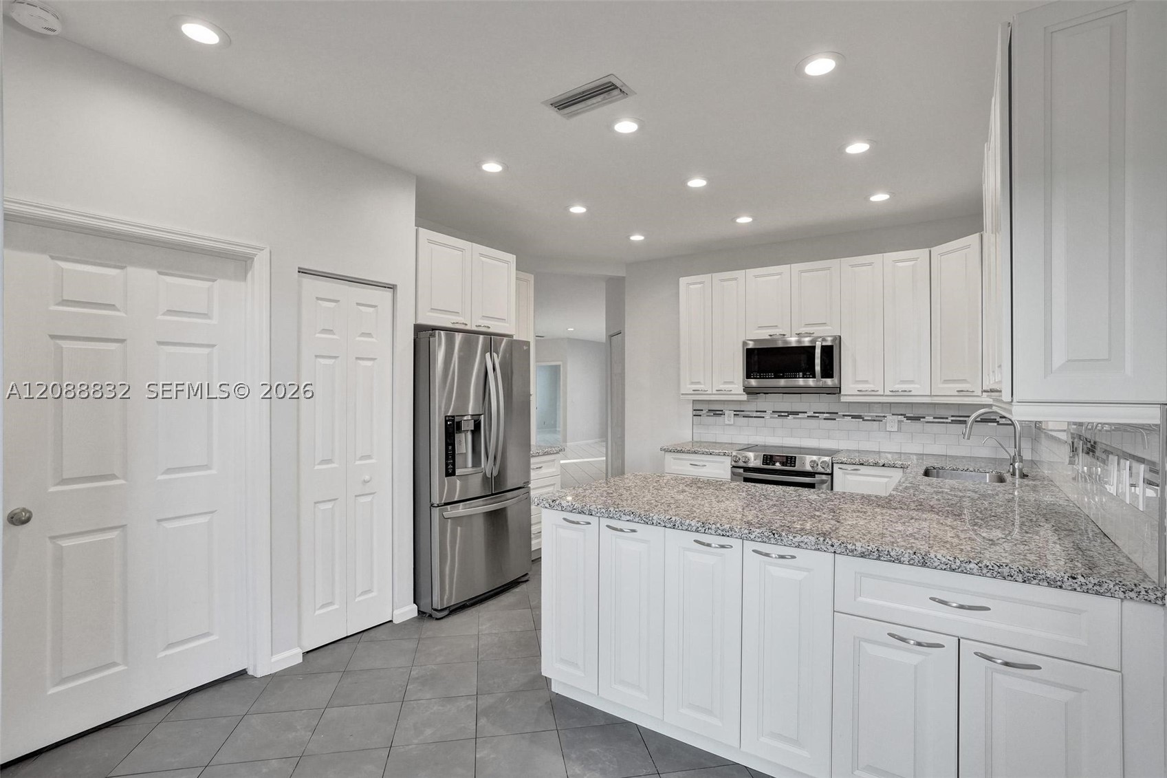 6765 Montego Bay Blvd #E, Boca Raton FL 33433