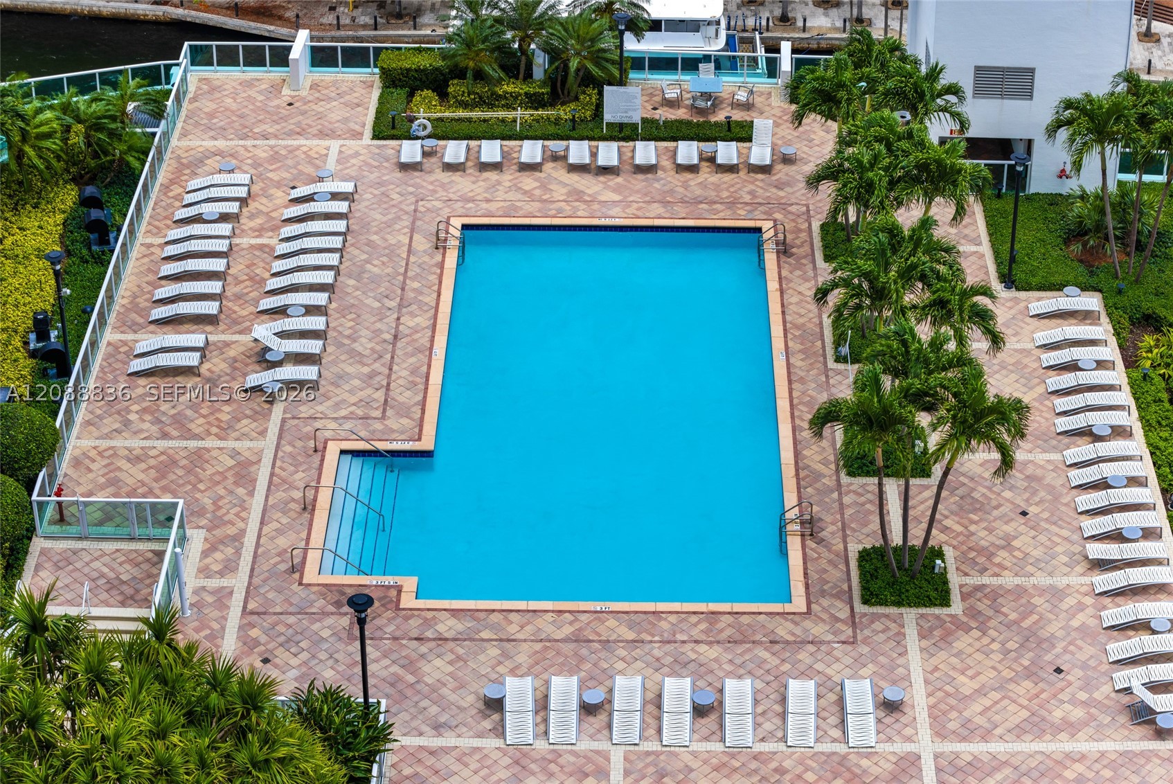 41 SE 5th St #1407, Miami FL 33131