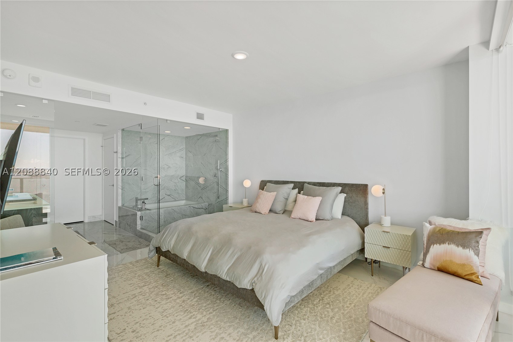 3131 NE 7th Ave #2903, Miami FL 33137