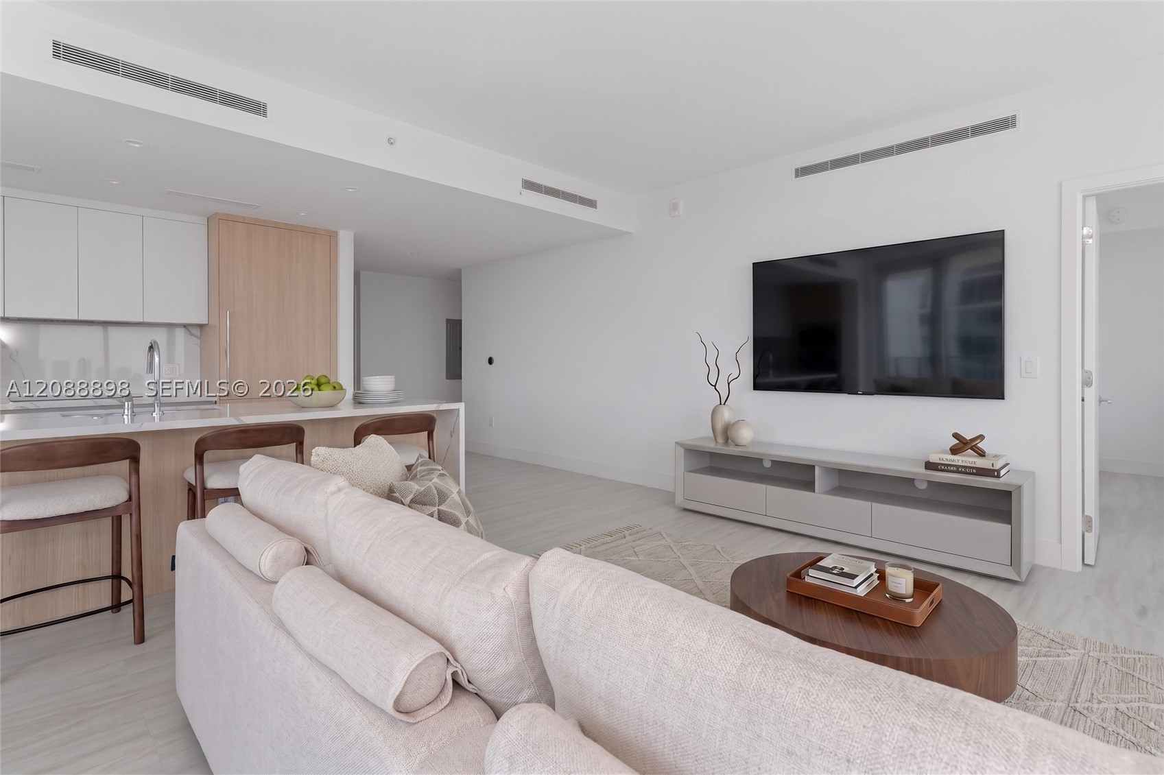 2411 Laguna Circle #1001, North Miami FL 33181