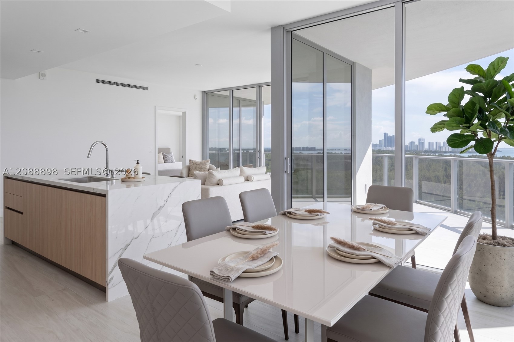 2411 Laguna Circle #1001, North Miami FL 33181