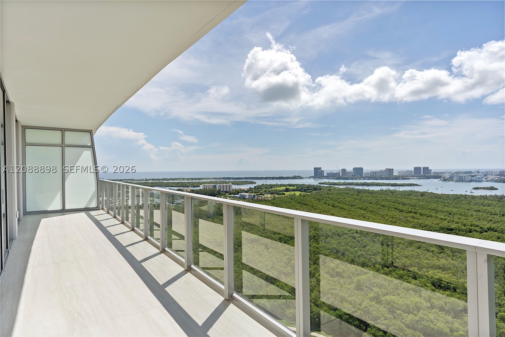 2411 Laguna Circle #1001, North Miami FL 33181