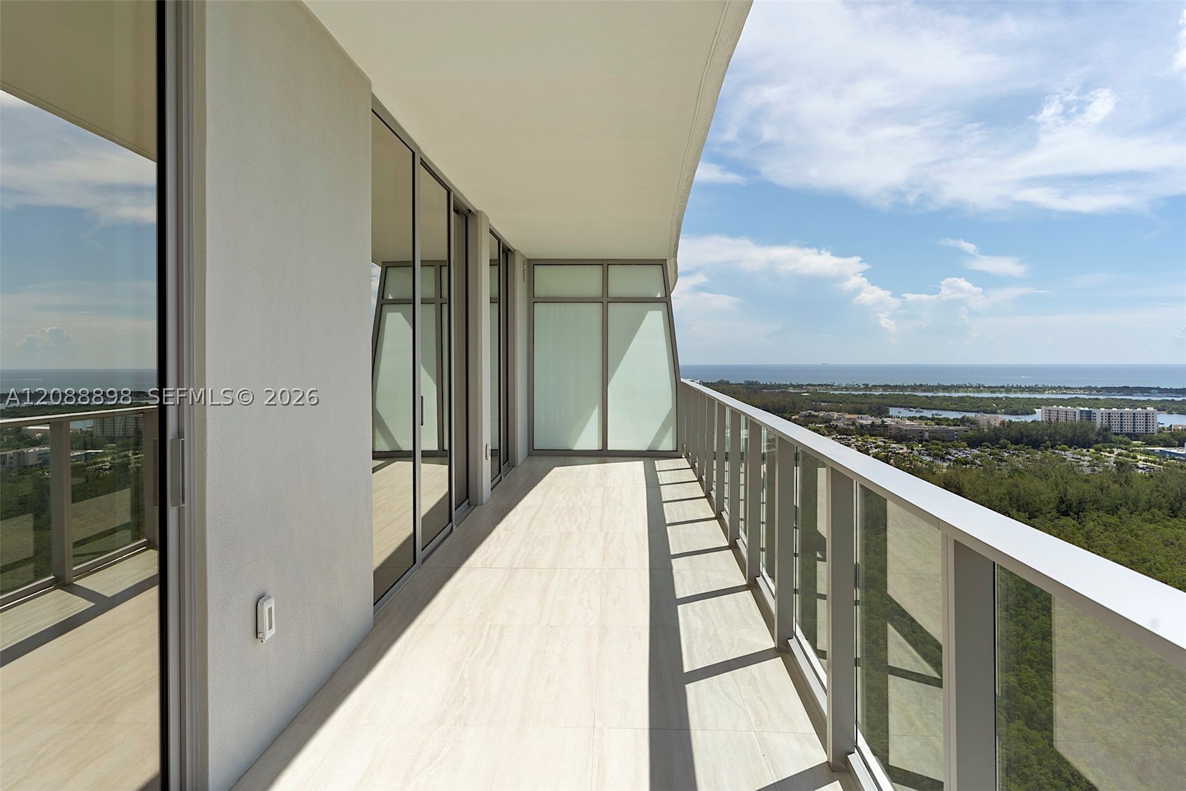 2411 Laguna Circle #1001, North Miami FL 33181
