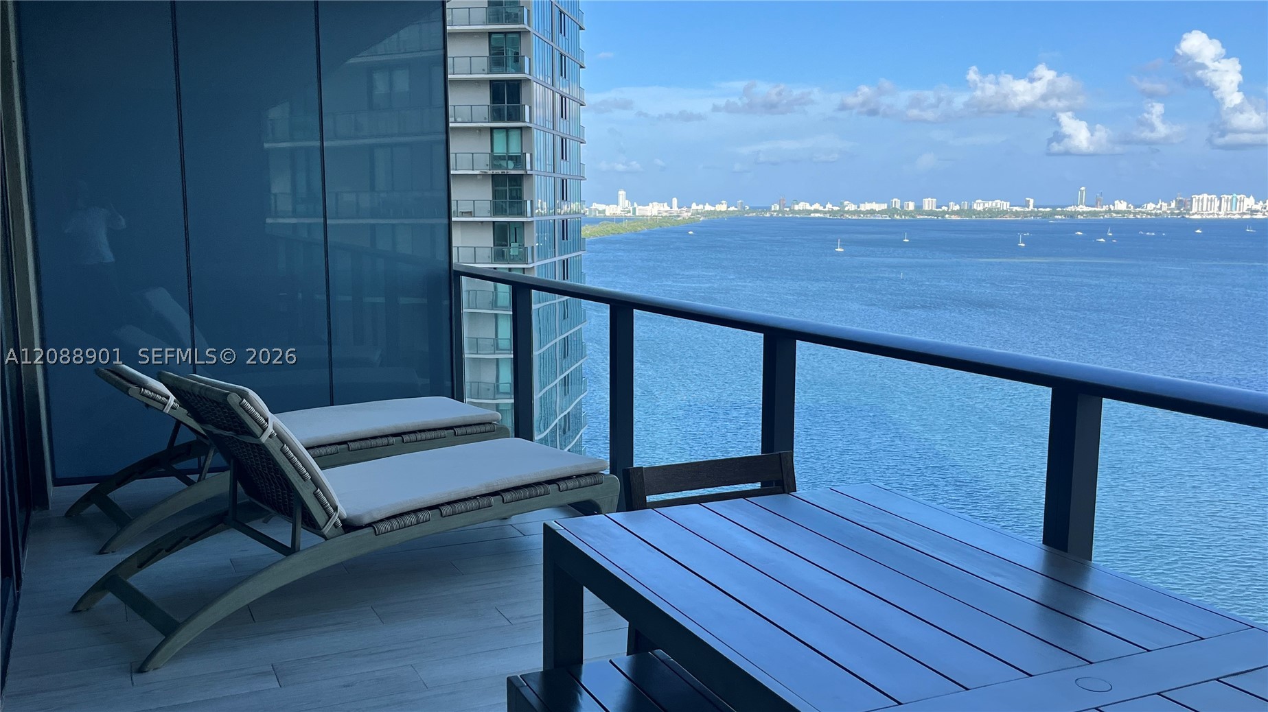 650 NE 32nd St #2003, Miami FL 33137
