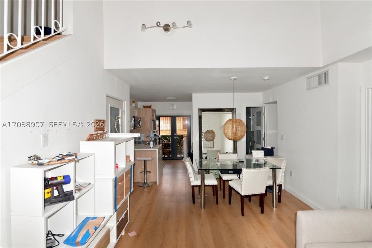2745 W 62 #202, Hialeah FL 33016