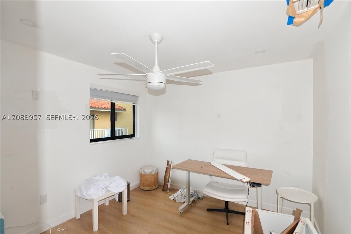 2745 W 62 #202, Hialeah FL 33016