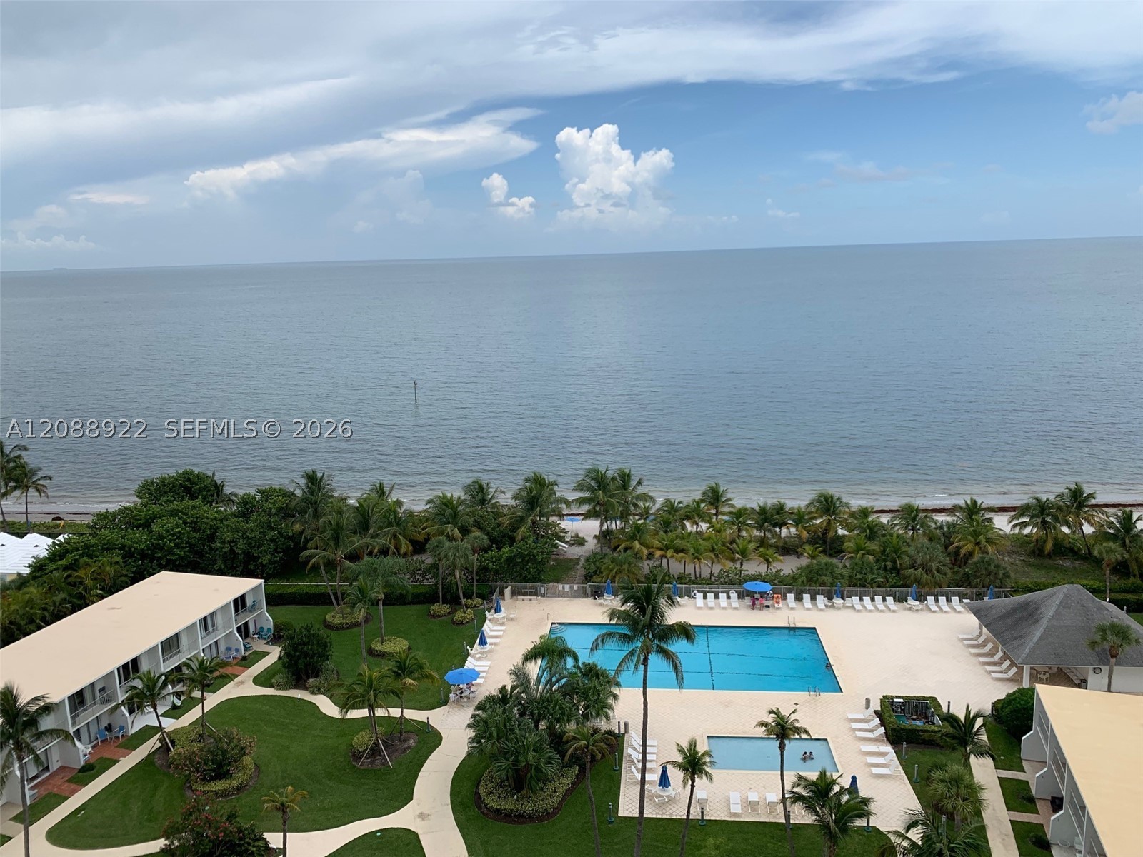881 Ocean Dr #12C, Key Biscayne FL 33149
