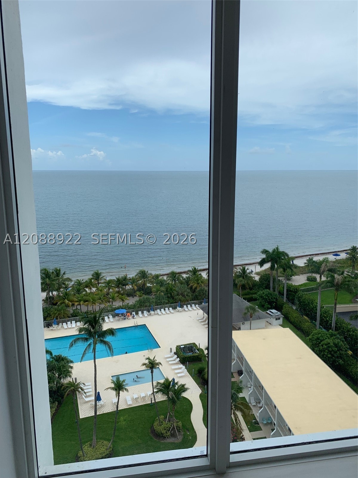 881 Ocean Dr #12C, Key Biscayne FL 33149