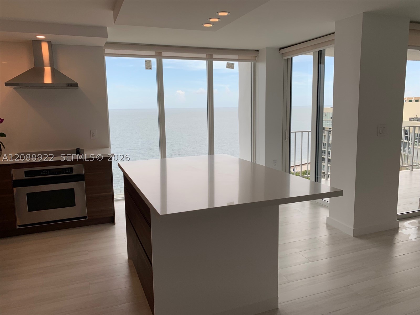 881 Ocean Dr #12C, Key Biscayne FL 33149
