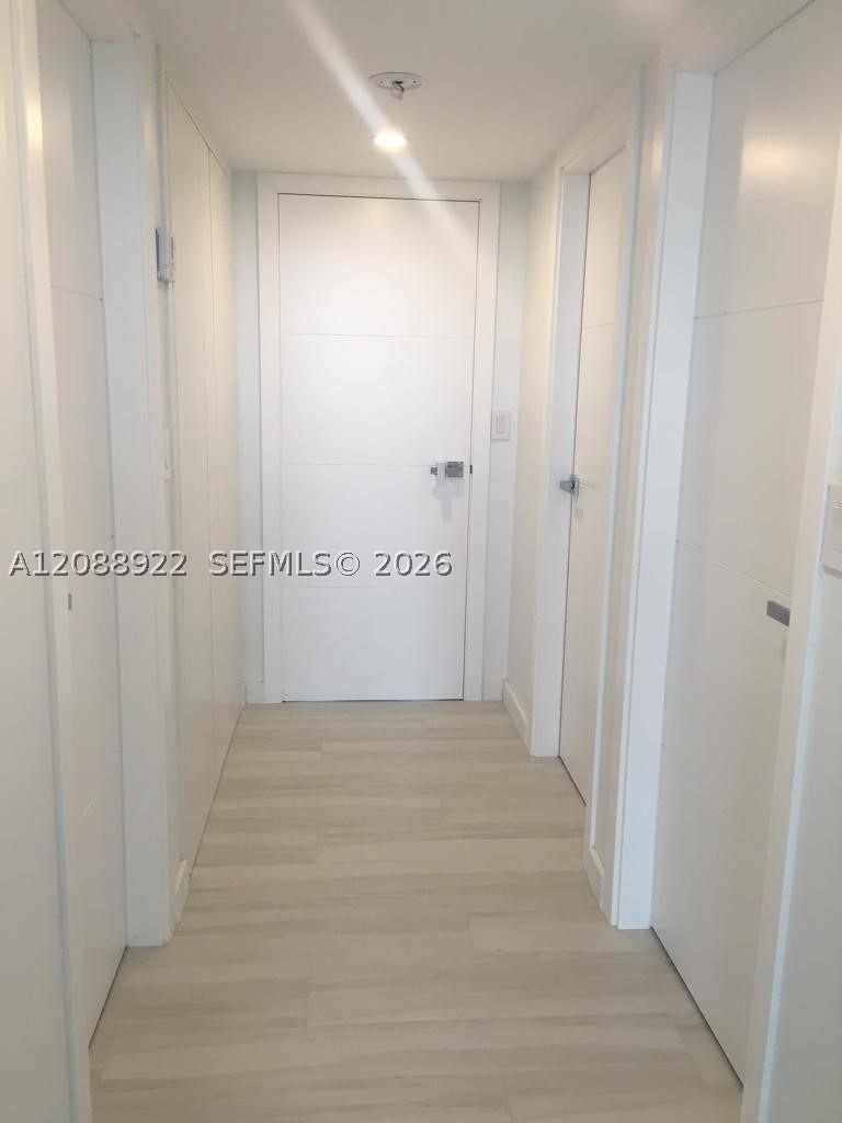 881 Ocean Dr #12C, Key Biscayne FL 33149