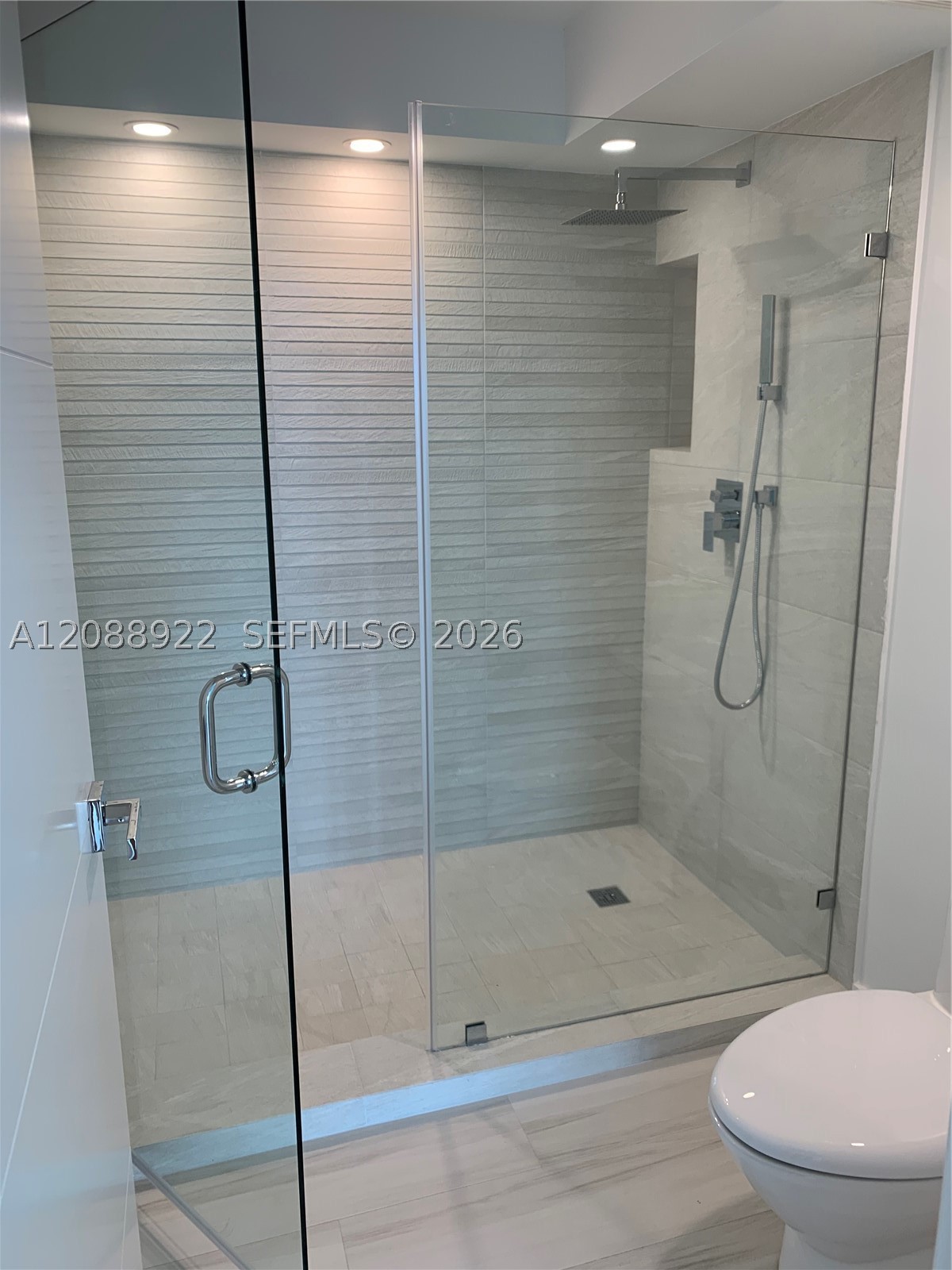 881 Ocean Dr #12C, Key Biscayne FL 33149