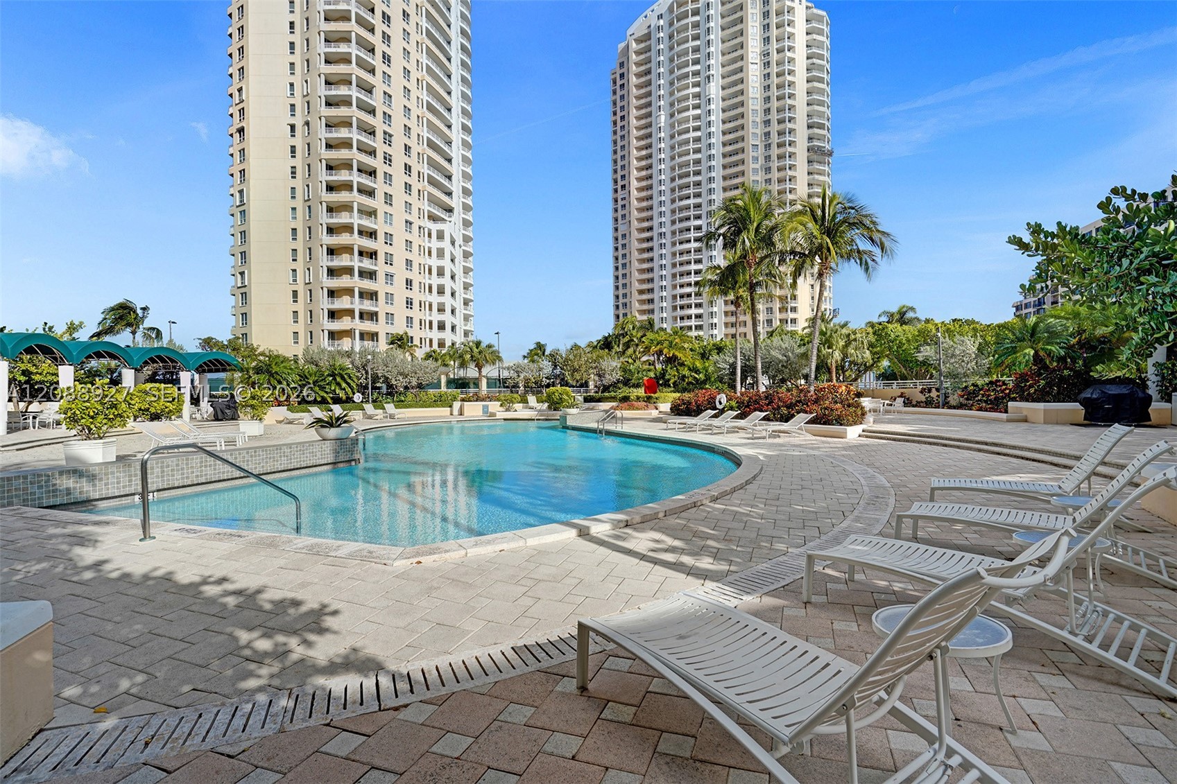 888 Brickell Key Dr #1901, Miami FL 33131